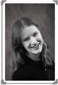 Headshot of Freya Dixon-Reusz
